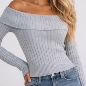 Madden Girl Light Gray Off-the-Shoulder Ribbed Sweater